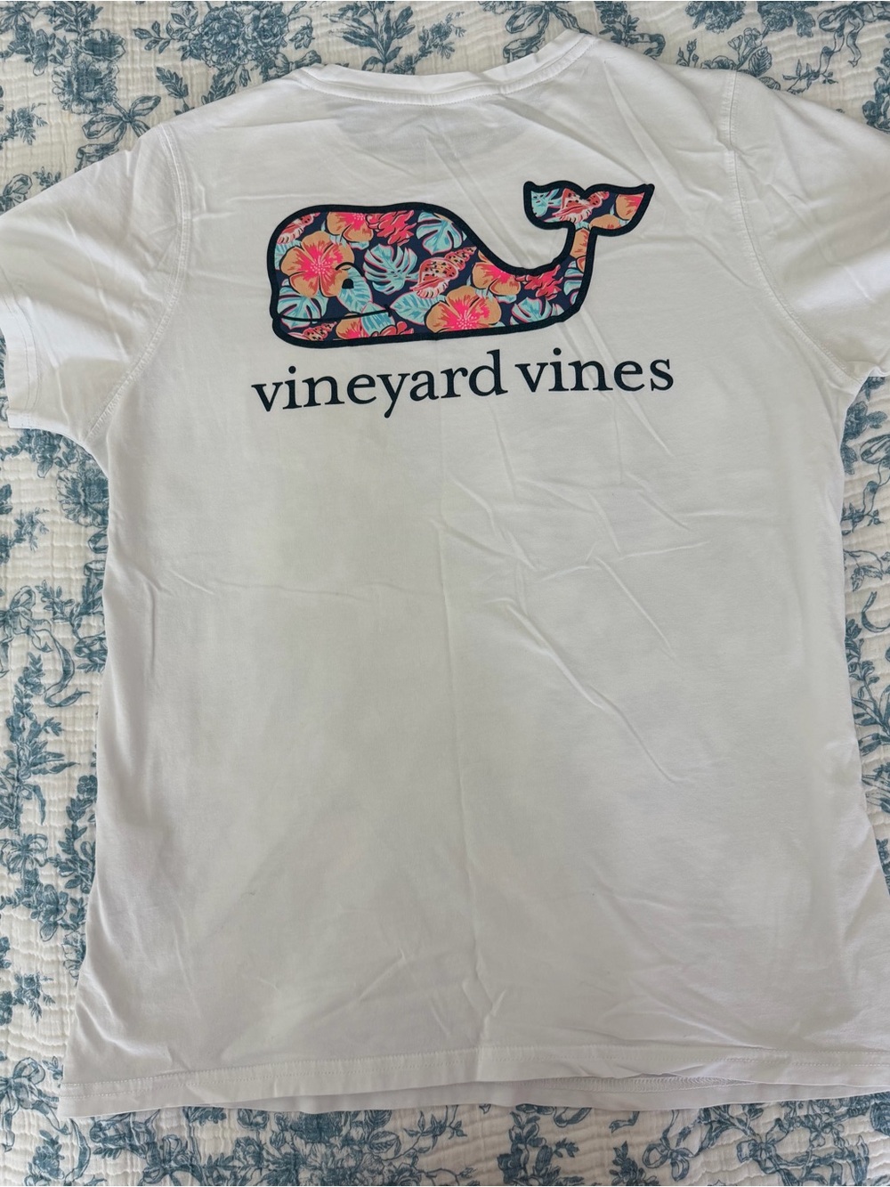 Vineyard Vines White Tee with Pink Floral Whale Pocket - Picture 2 of 3
